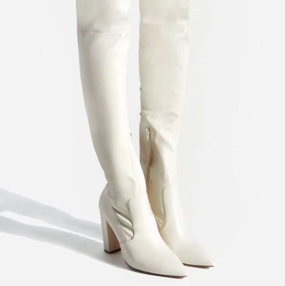 Boots color is bone - Picture 1 of 4